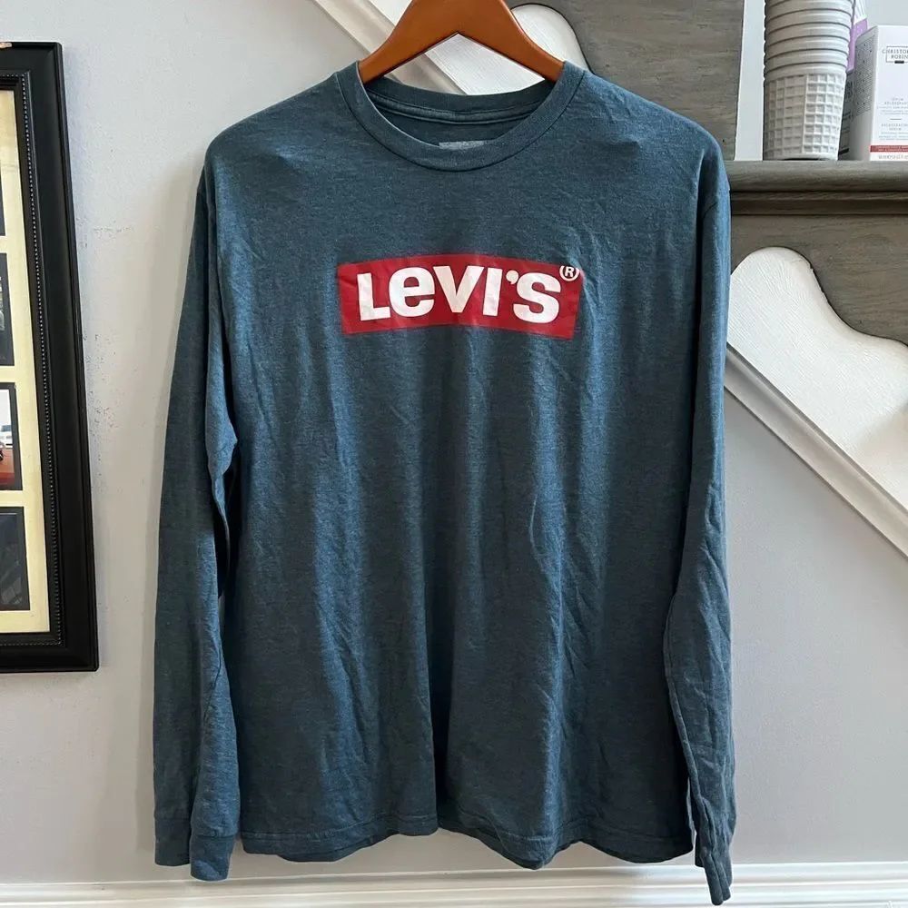 Levi’s Slate Blue Long Sleeve T-Shirt sz XL NWOT